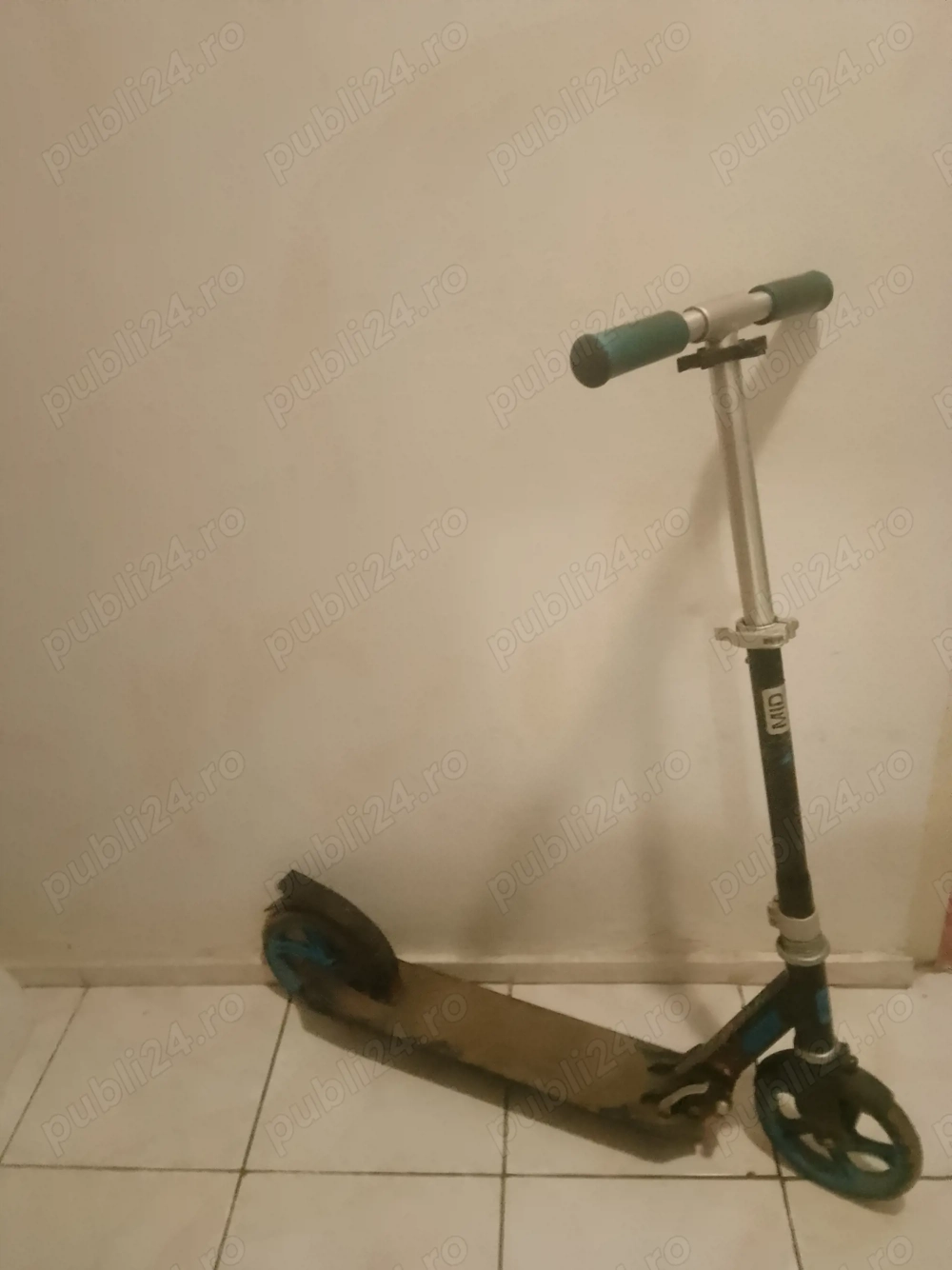 Vând trotineta second hand