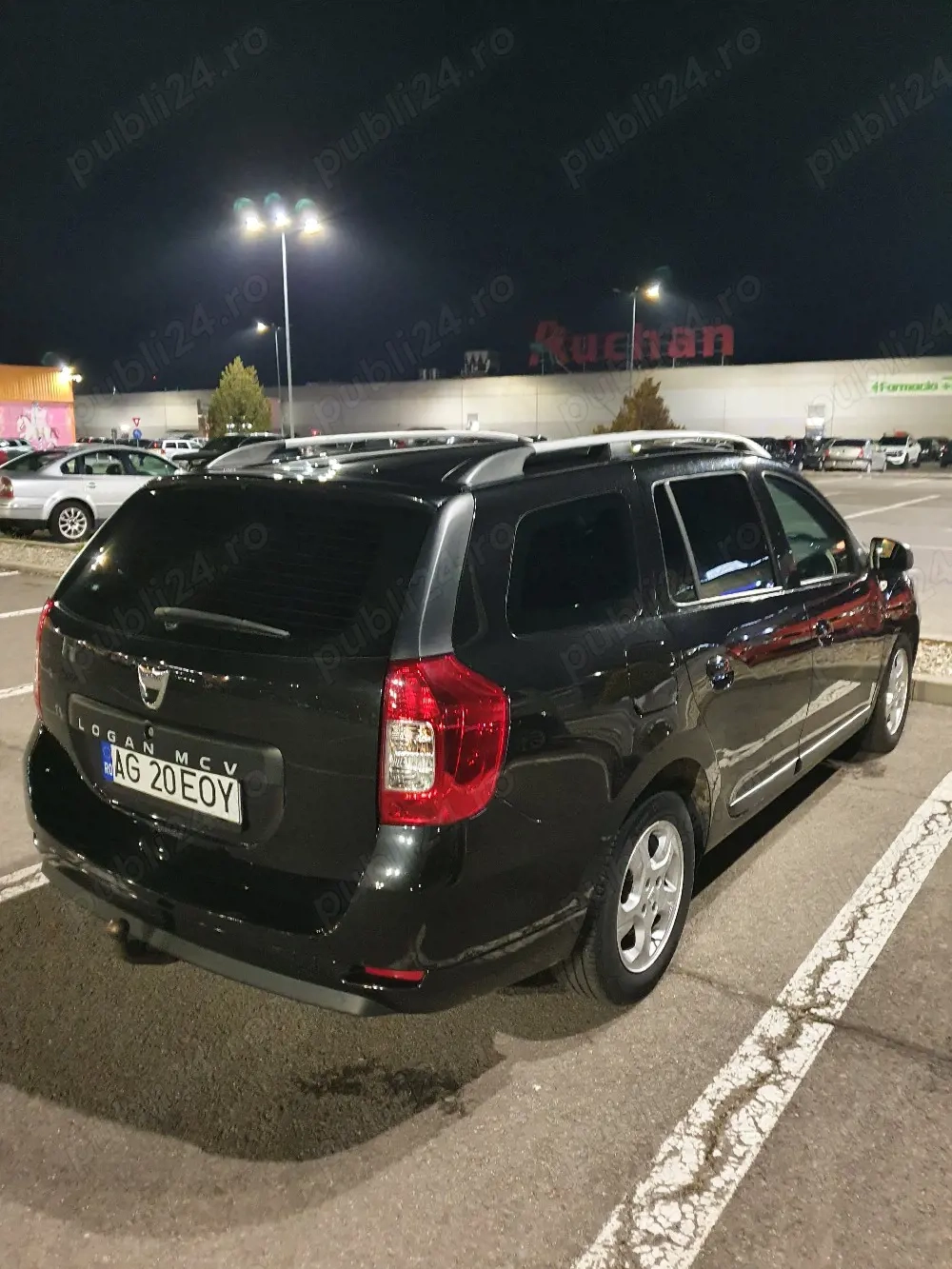 Vând logan MCV full