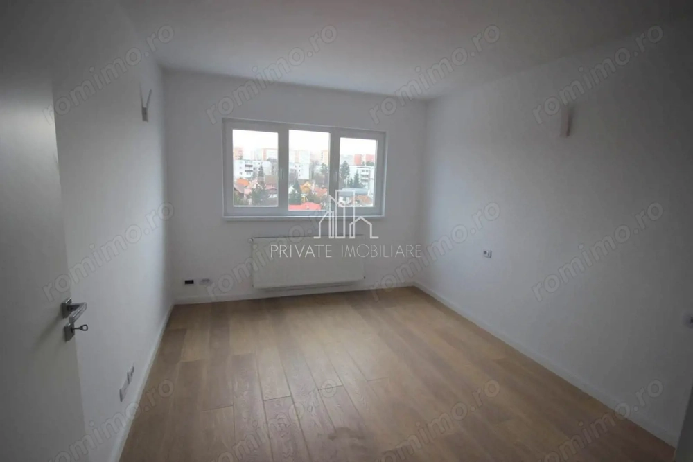 Apartament 4 Camere, De Vanzare, Zona Semicentrala