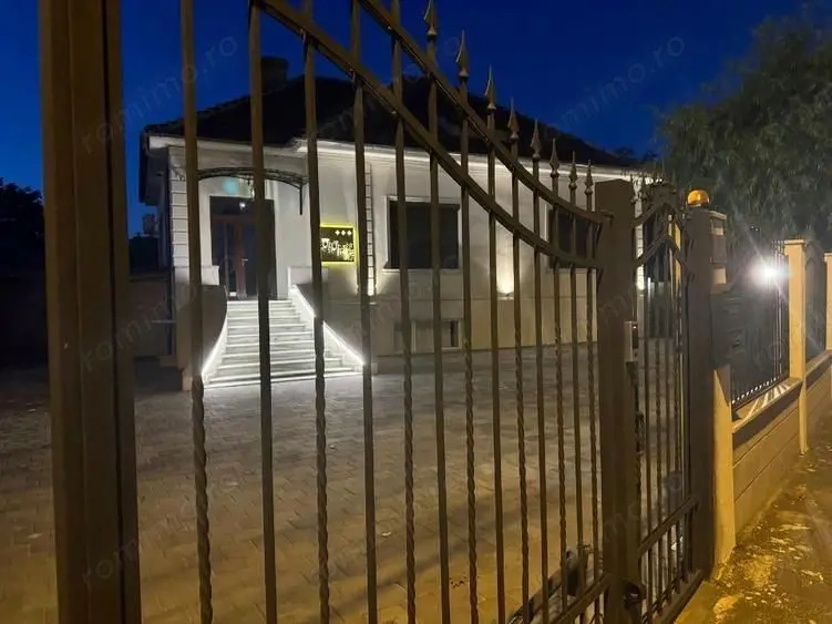 Casa - Pensiune - 210 mp - 550 000 euro