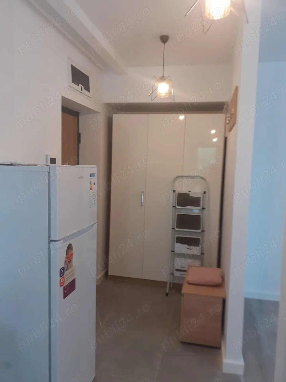 inchiriez garsoniera condomeniul ONIX Pipera