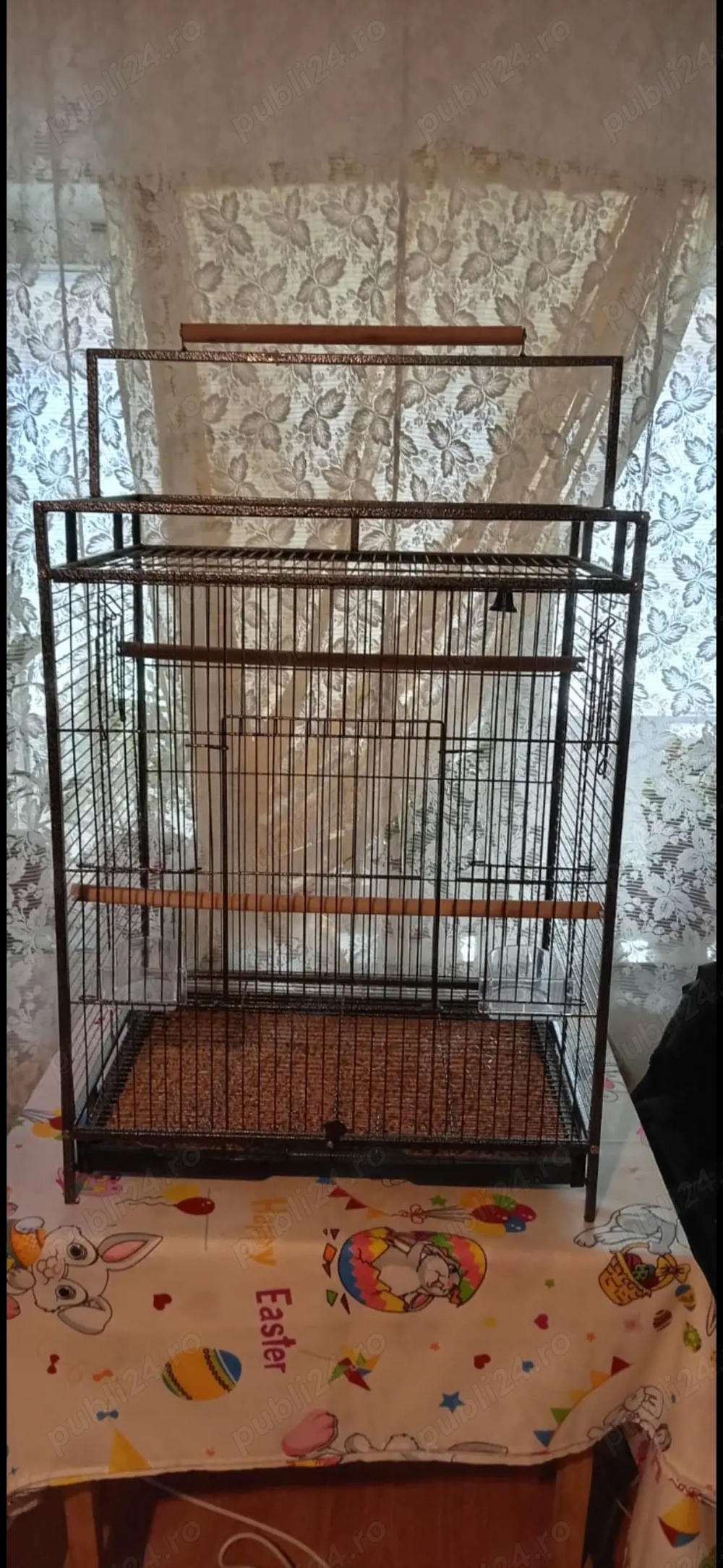 Colivie papagali perusi