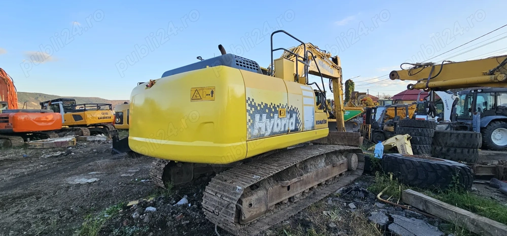  Excavator pe șenile Komatsu HB 215 LC Hybrid
