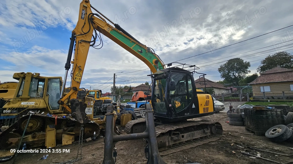 Excavator pe șenile JCB JS 131 LC