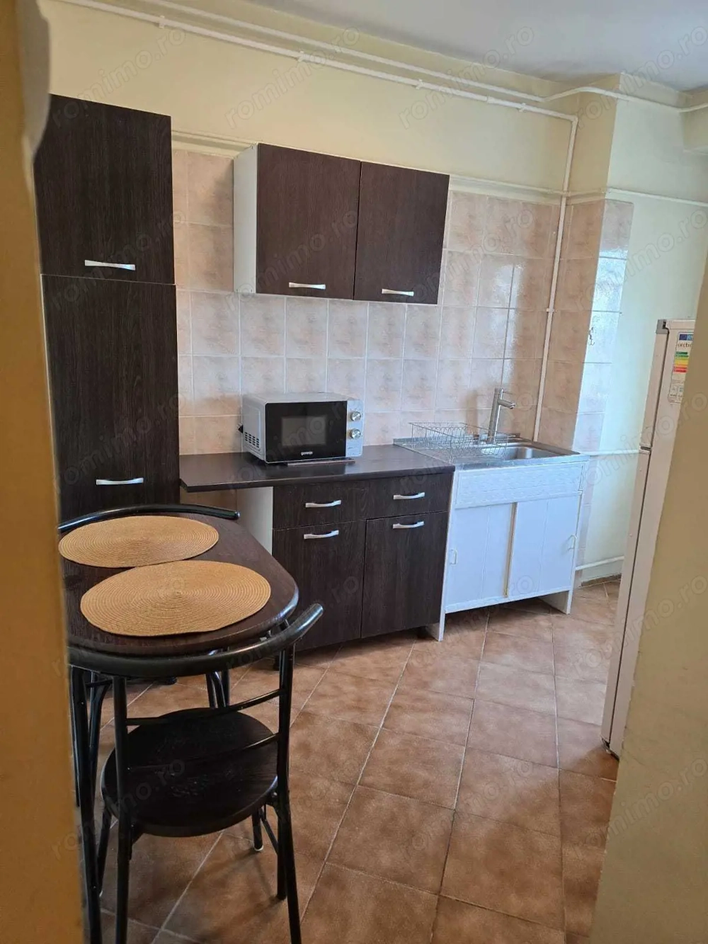 Vanzare Apartament 2 Camere Bd. Decebal - Între Piața Alba Iulia Și Metrou Munci