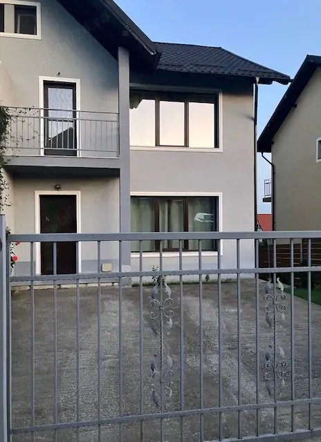 Casa moderna Duplex Valea Adanca-Str. Ezareni,Proprietar
