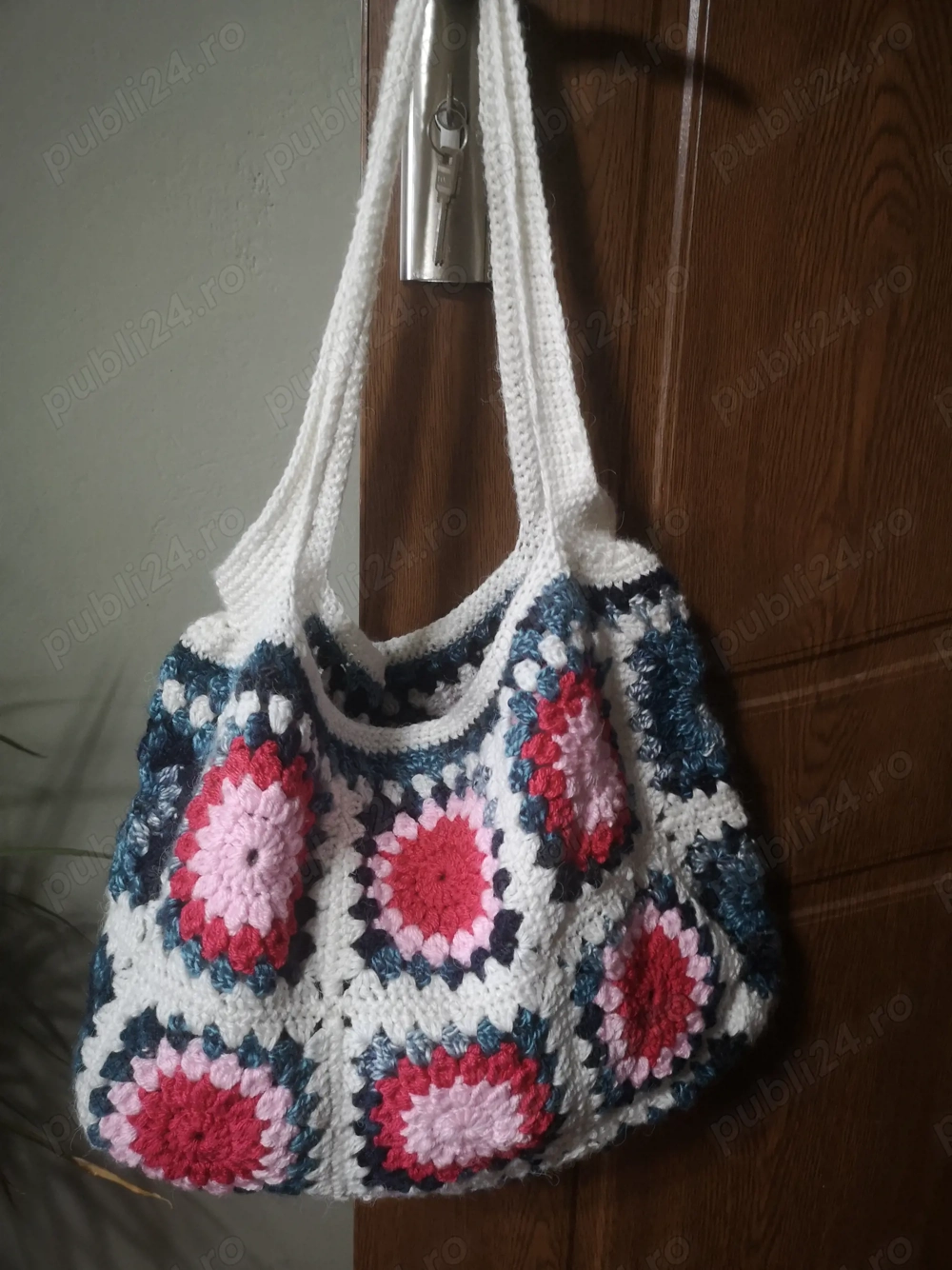 Geanta croseta manual 
