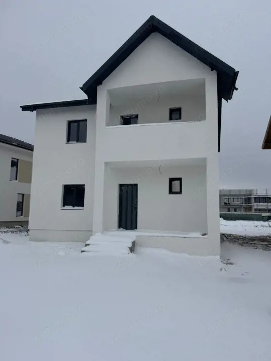 Vanzare Casa-Vila/Dormitor la parter/Cartierul Independentei id nr 49