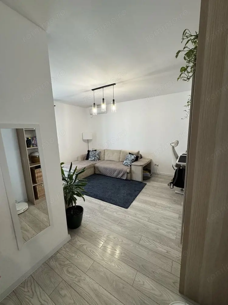 Apartament cu 2 camere decomandat, etajul 1 Giroc