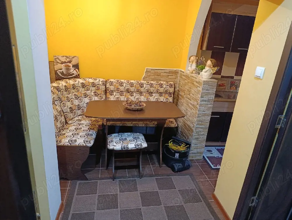 garsoniera renovata si mobilata de vanzare!