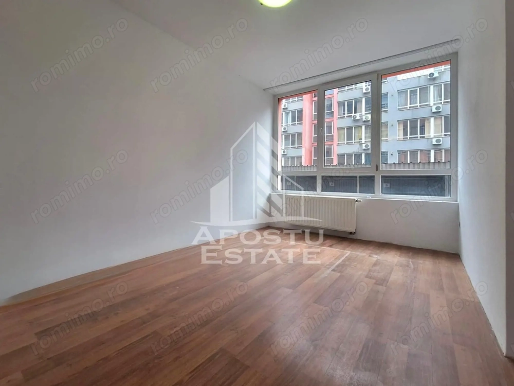 Spatiu de birou, 50 mp utili, zona Uta