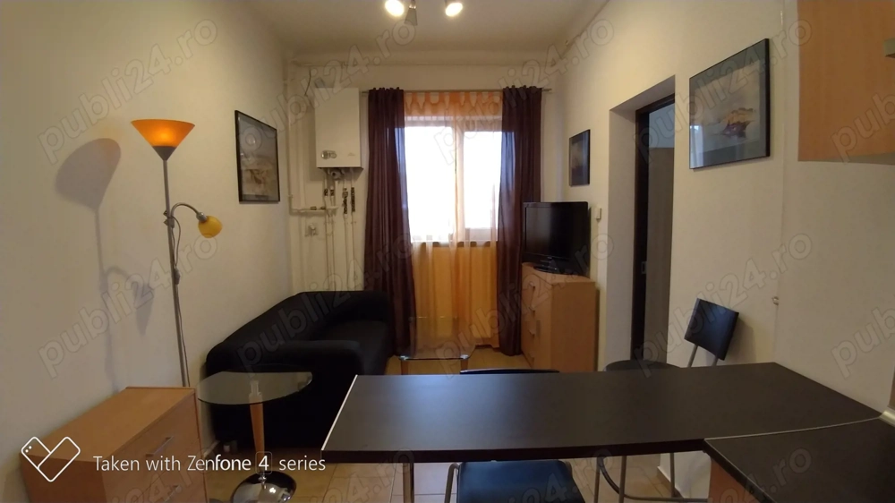 Proprietar inchiriez apartament 2 camere,complet mobilat Piata Romana (Centru).
