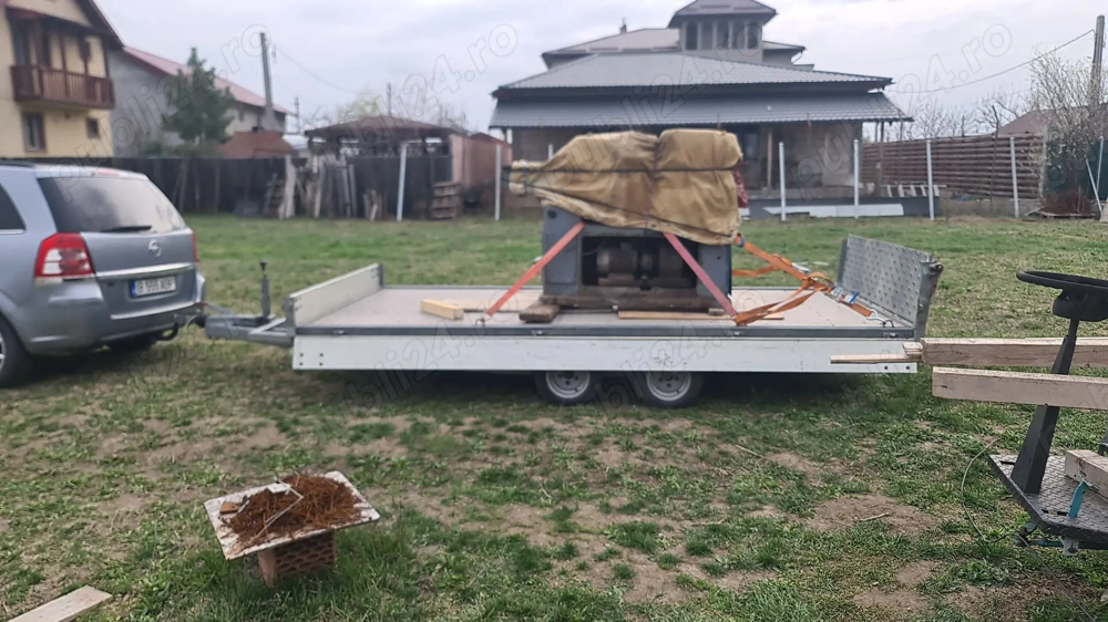 vand remorca-platforma humbaur