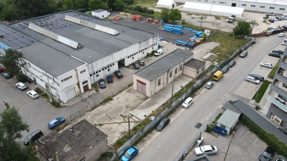 Teren cu hală de închiriat - str. 13 Dec