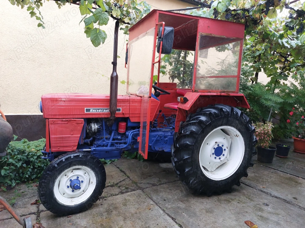 Vând tractor utb445