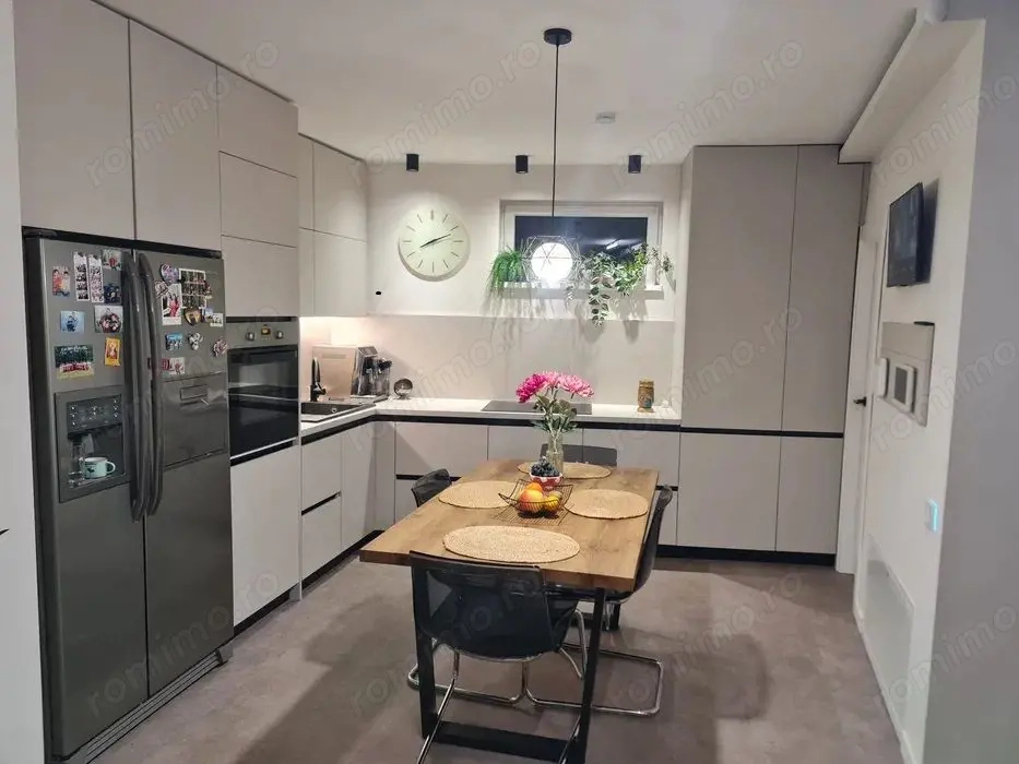 Central - Vanzare casa, singur in curte - Str. Belsugului