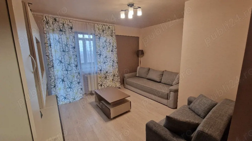 Inchiriez apartament 3 camere