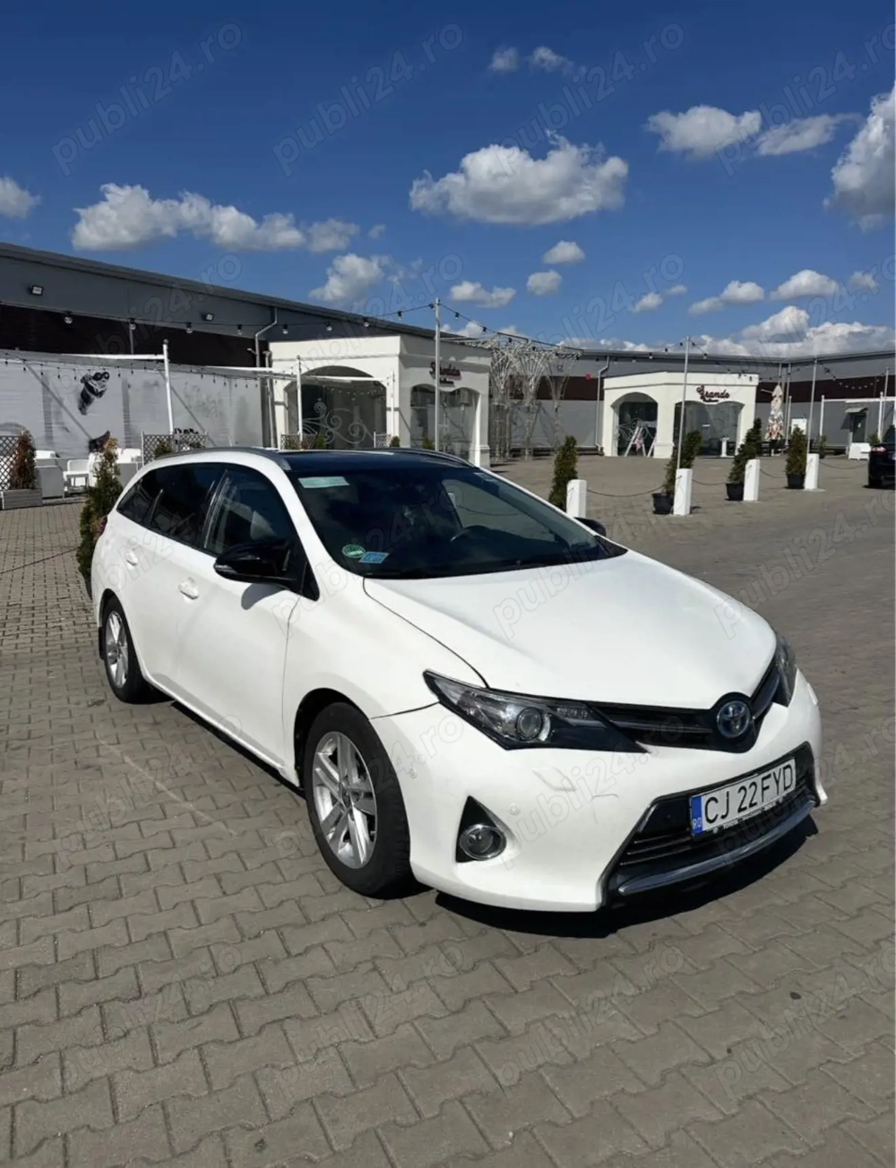 Toyota Auris Hybrid + GPL Full option 