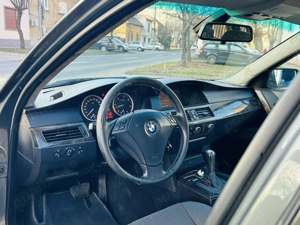 Vând BMW 530 