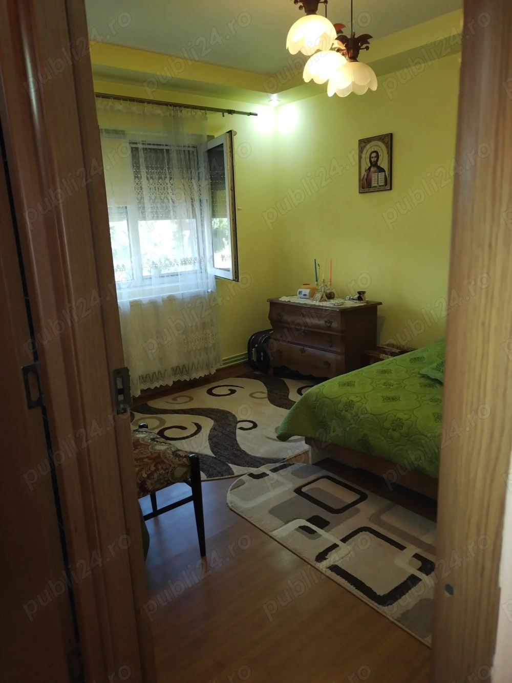 Vând apartament 2 Buziaș 