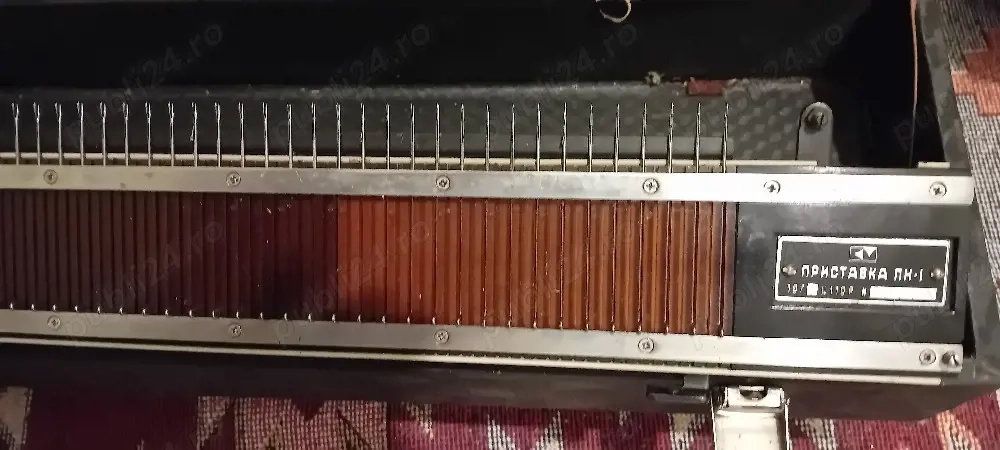 masini de tricotat 2 buc la 100 lei 