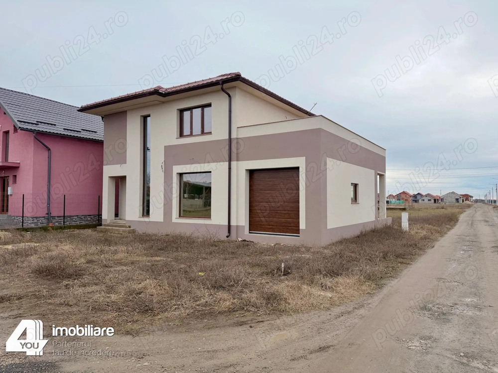 Casă nouă din 2025 semifinisată, în Curtici cartier nou, teren 500 mp  