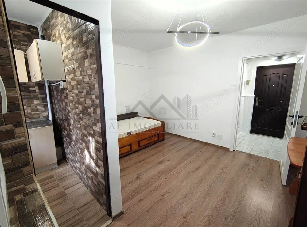 Apartament 1 camer #259; de v #226;nzare – Bd. Poitiers   Frumoasa 49.000E