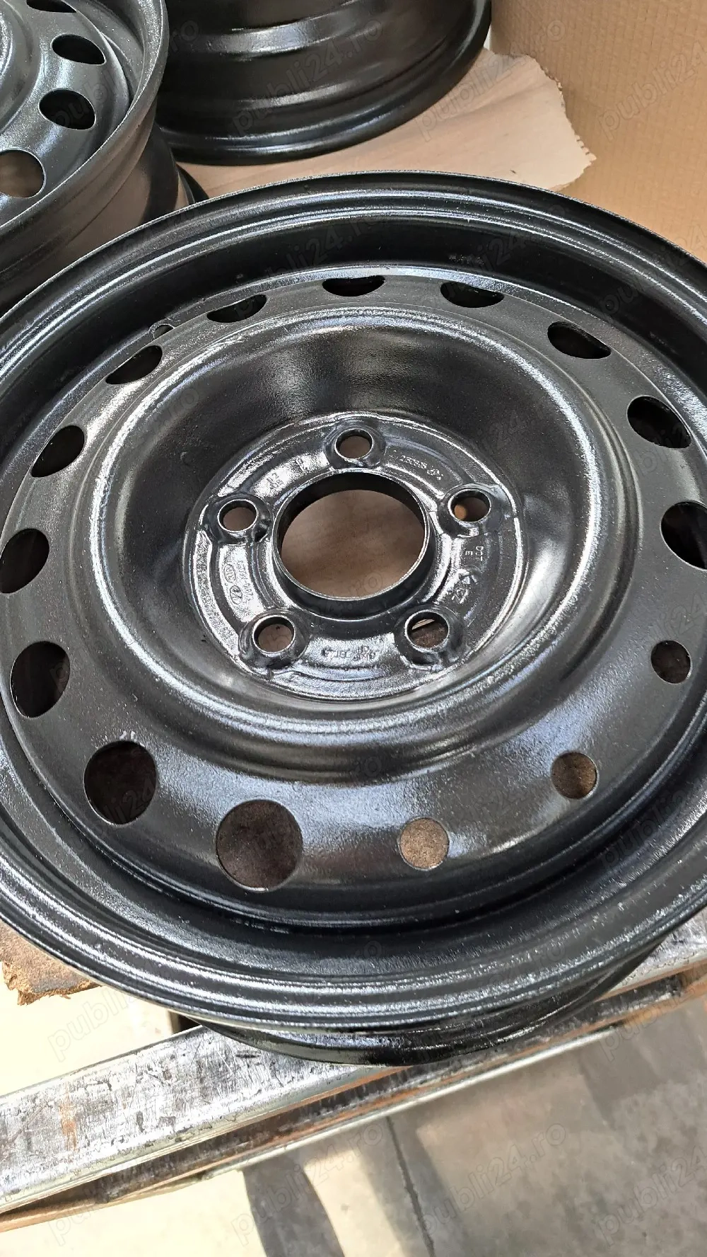 vand jante hyundai 15