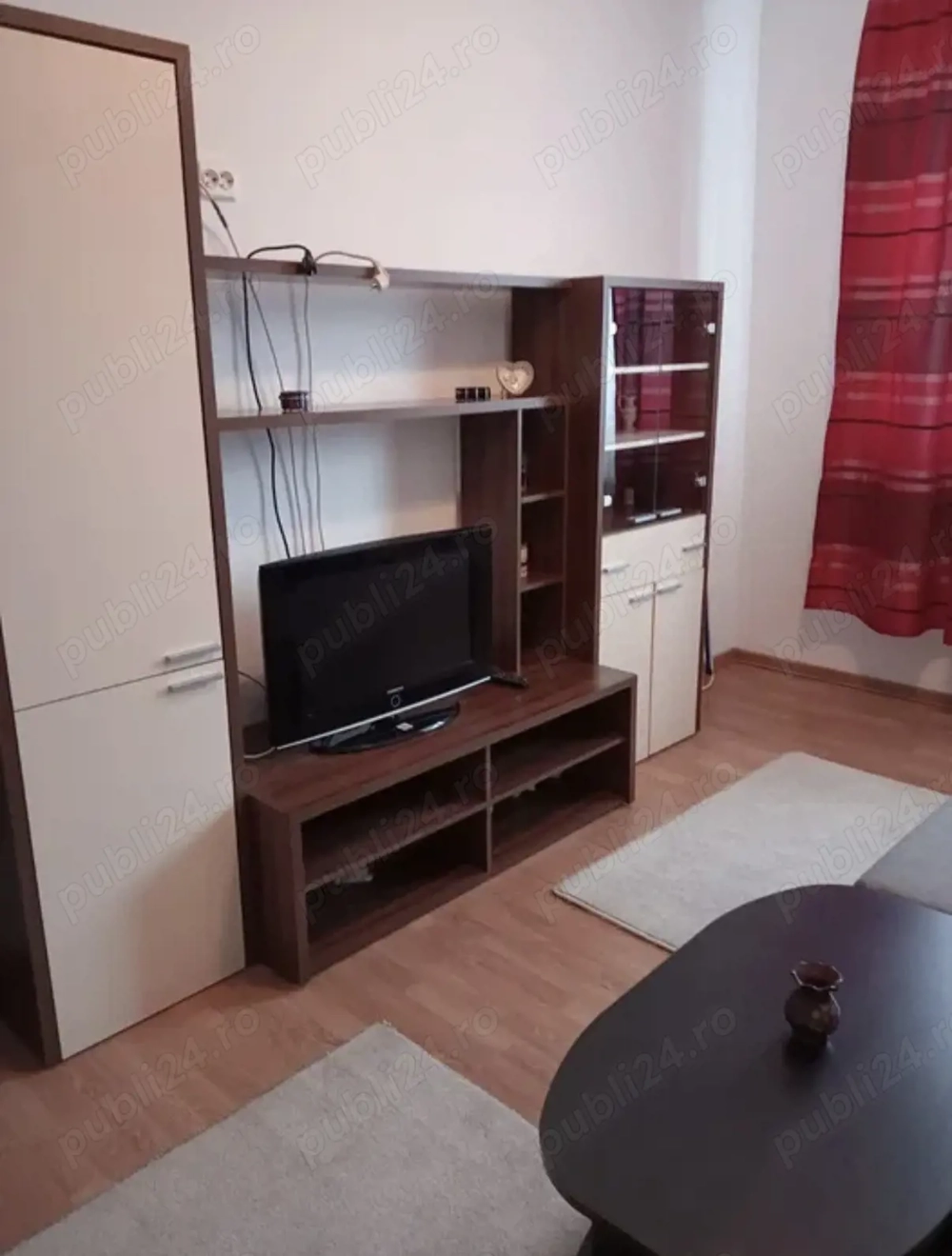 Inchiriez ap 2 camere centru