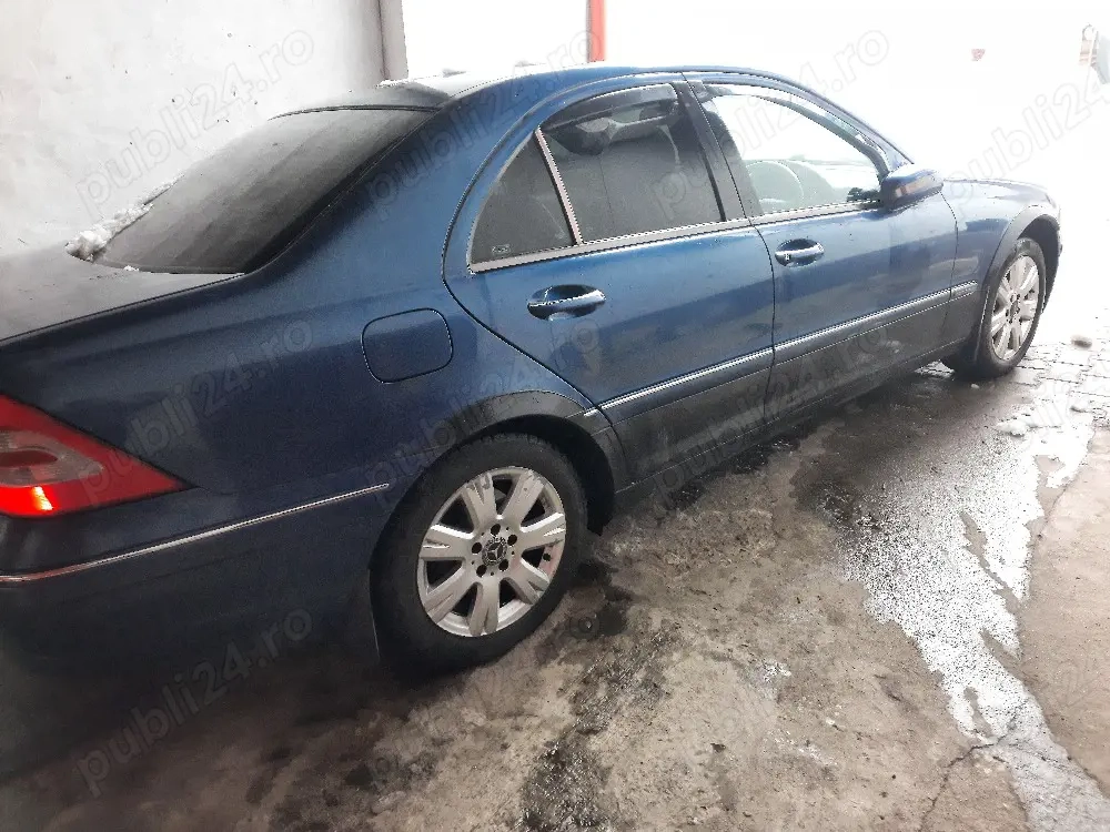 Vând Mercedes C Class 200 Kompresor pentru dezmembrare