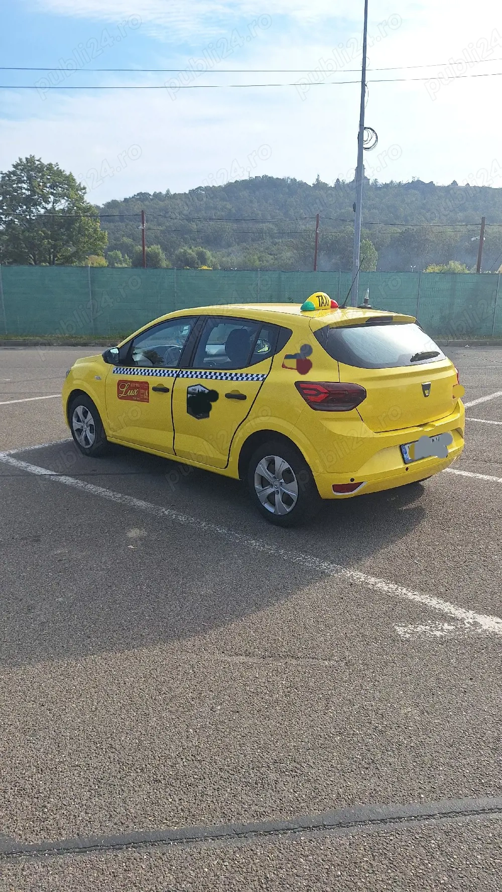 Societate transport persoane in regim de taxi