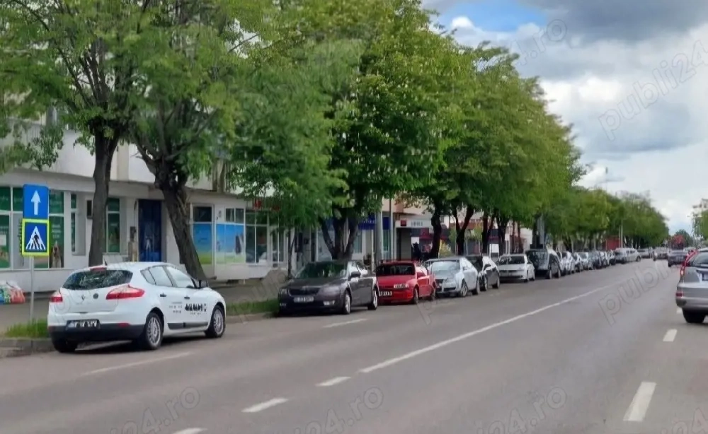 Spațiu comercial central de închiriat 