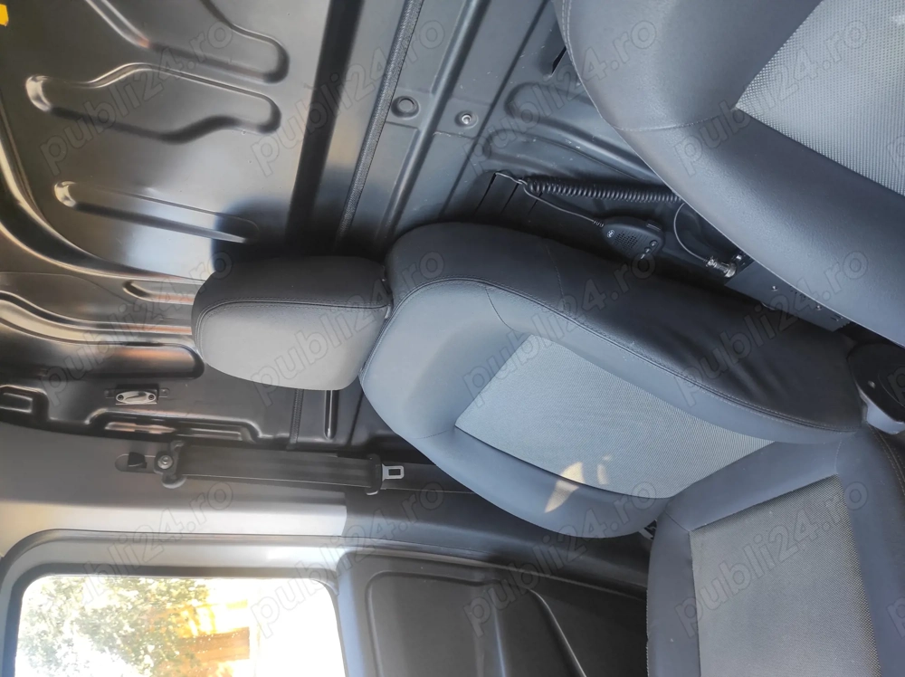 Vănd Opel Combo, lung