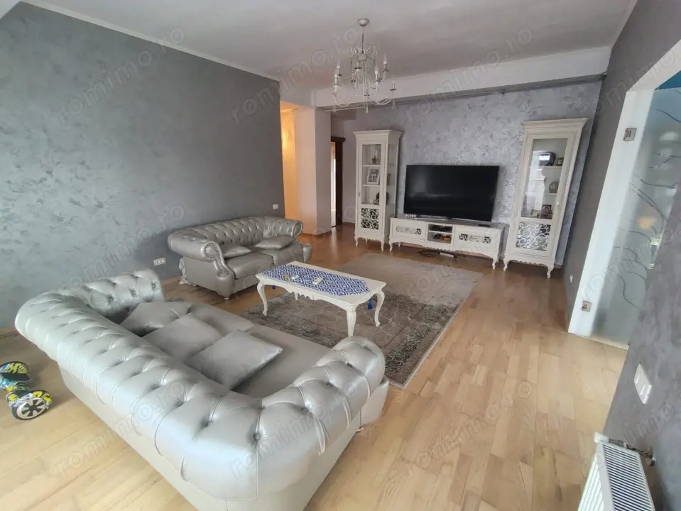 Apartament 3 camere decomandat, 90mp, Centru