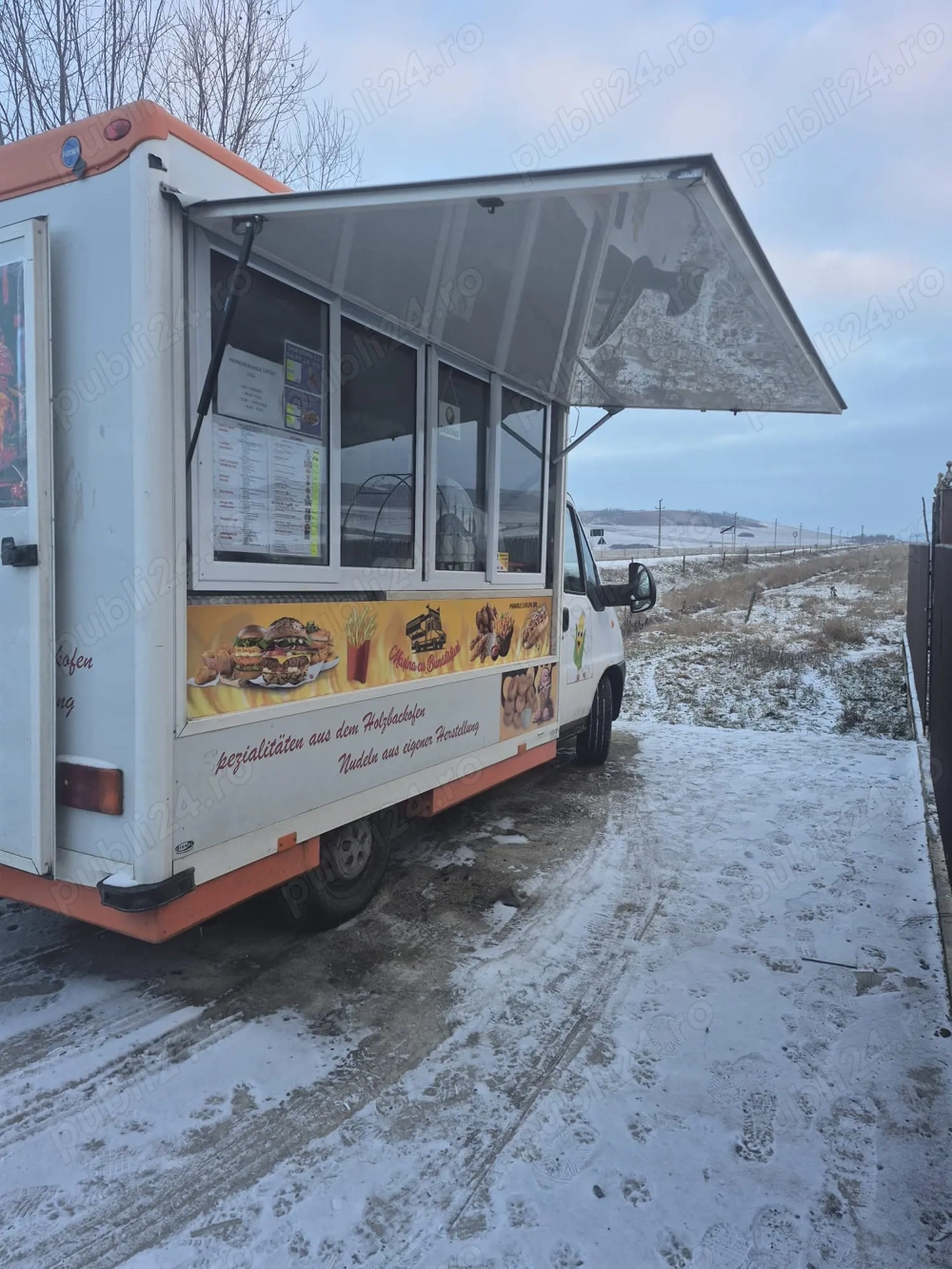 Vând rulotă fast-food truck 