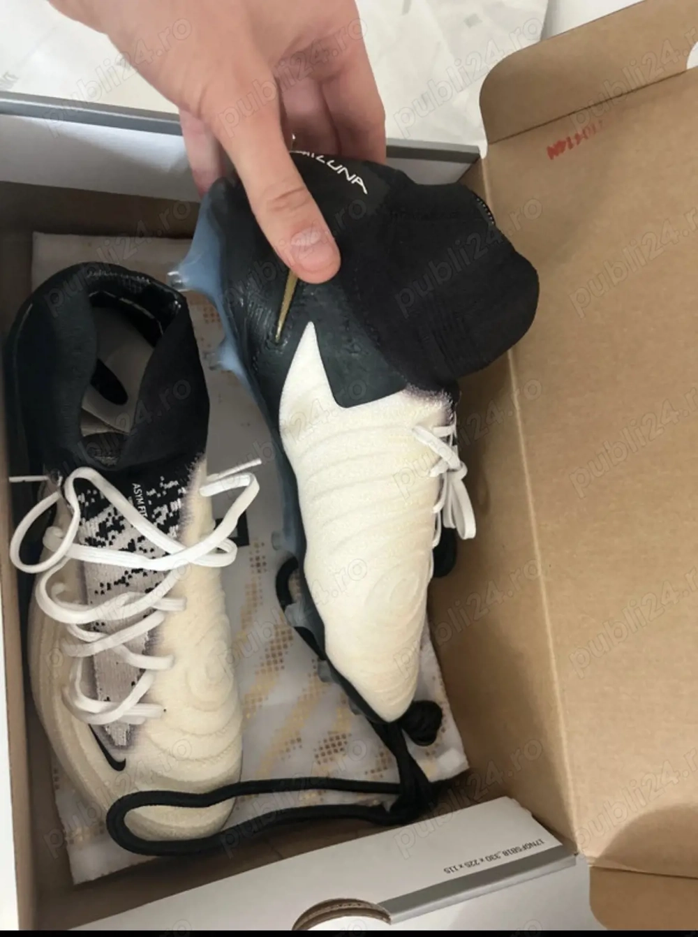 Ghete Nike Phantom Luna