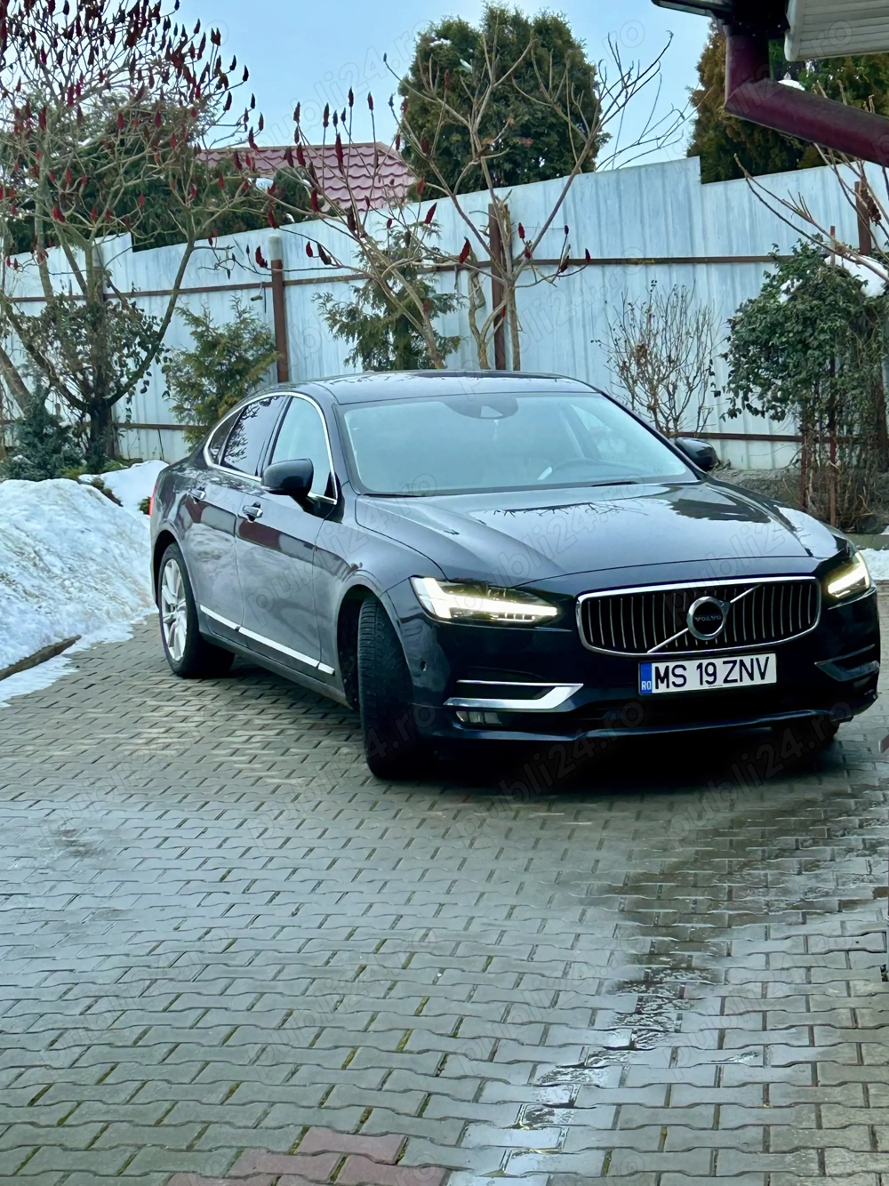 Vând sau schimb cu suv