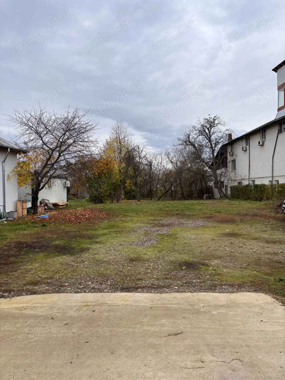 Teren 1000m2 Valea Voievozilor