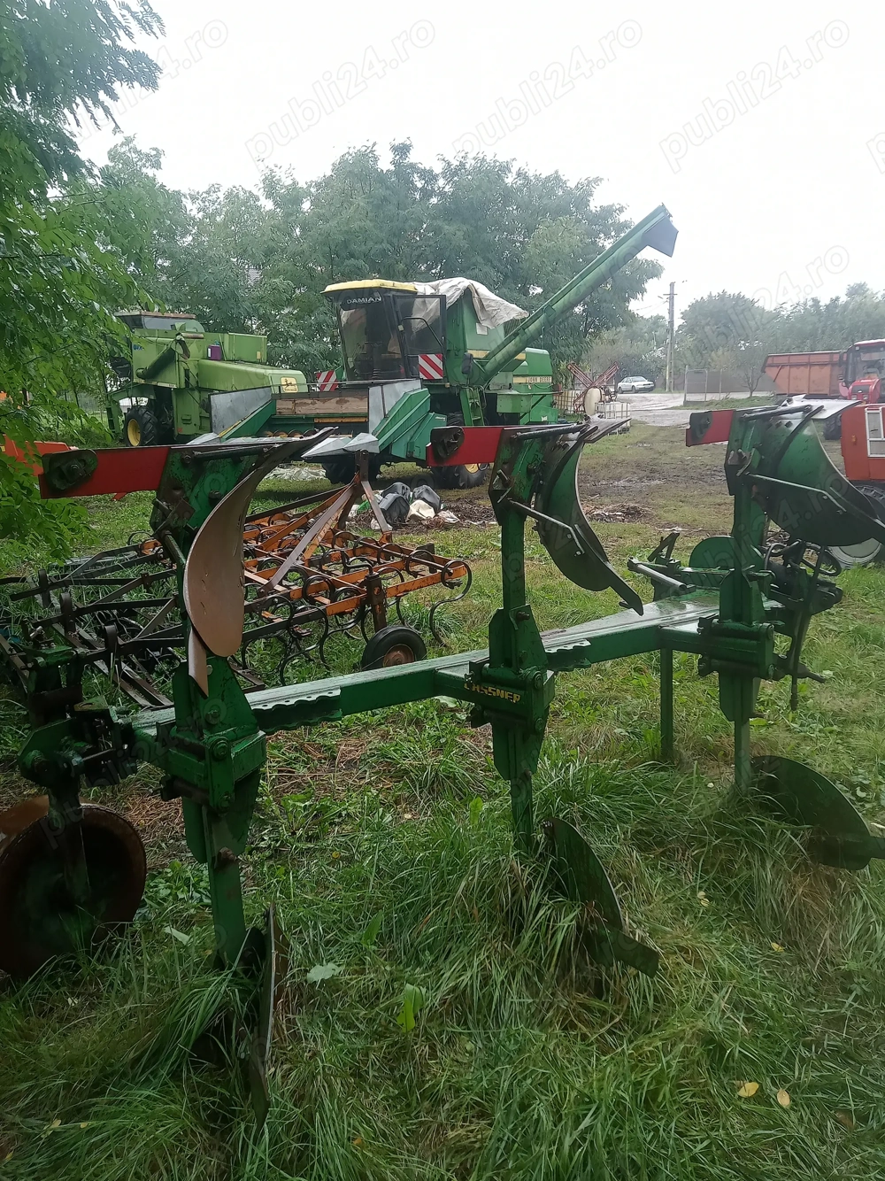 Vînd plug reversibil 