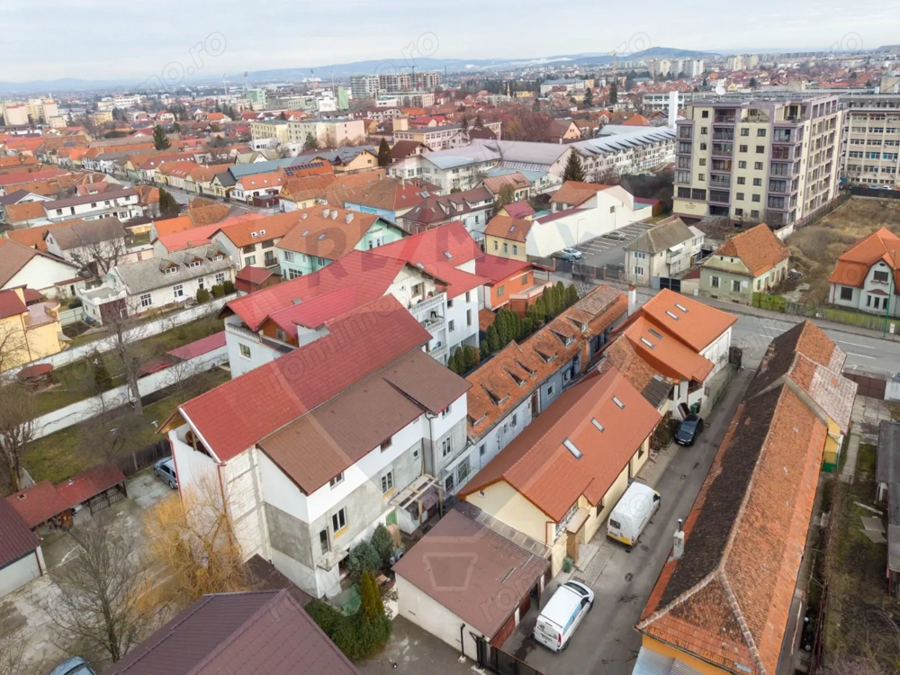 Super pret! | Ap. 2 camere, 53 mp | Str. de Mijloc | la curte