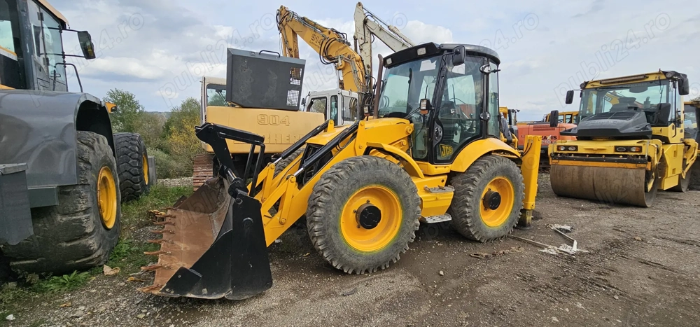 Buldoexcavator JCB 4CX