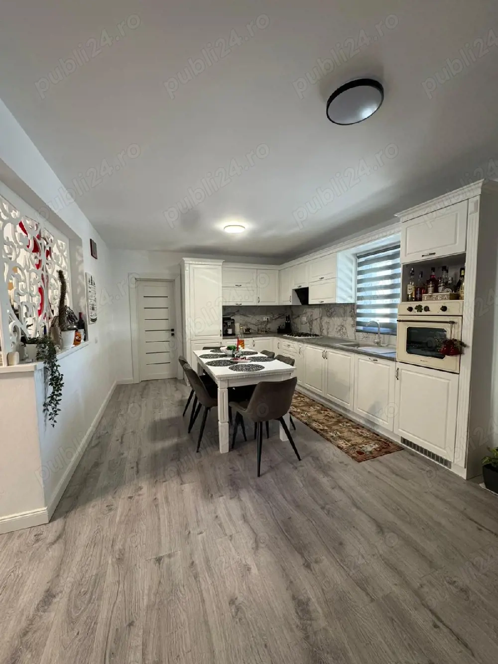 Vand Apart cu 2 Cam ,parter ,Anton Pann ,42.900 euro neg 