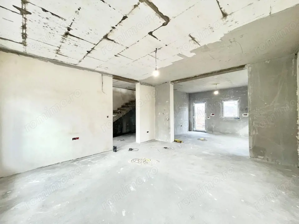 Duplex 4 camere central Mosnita Veche