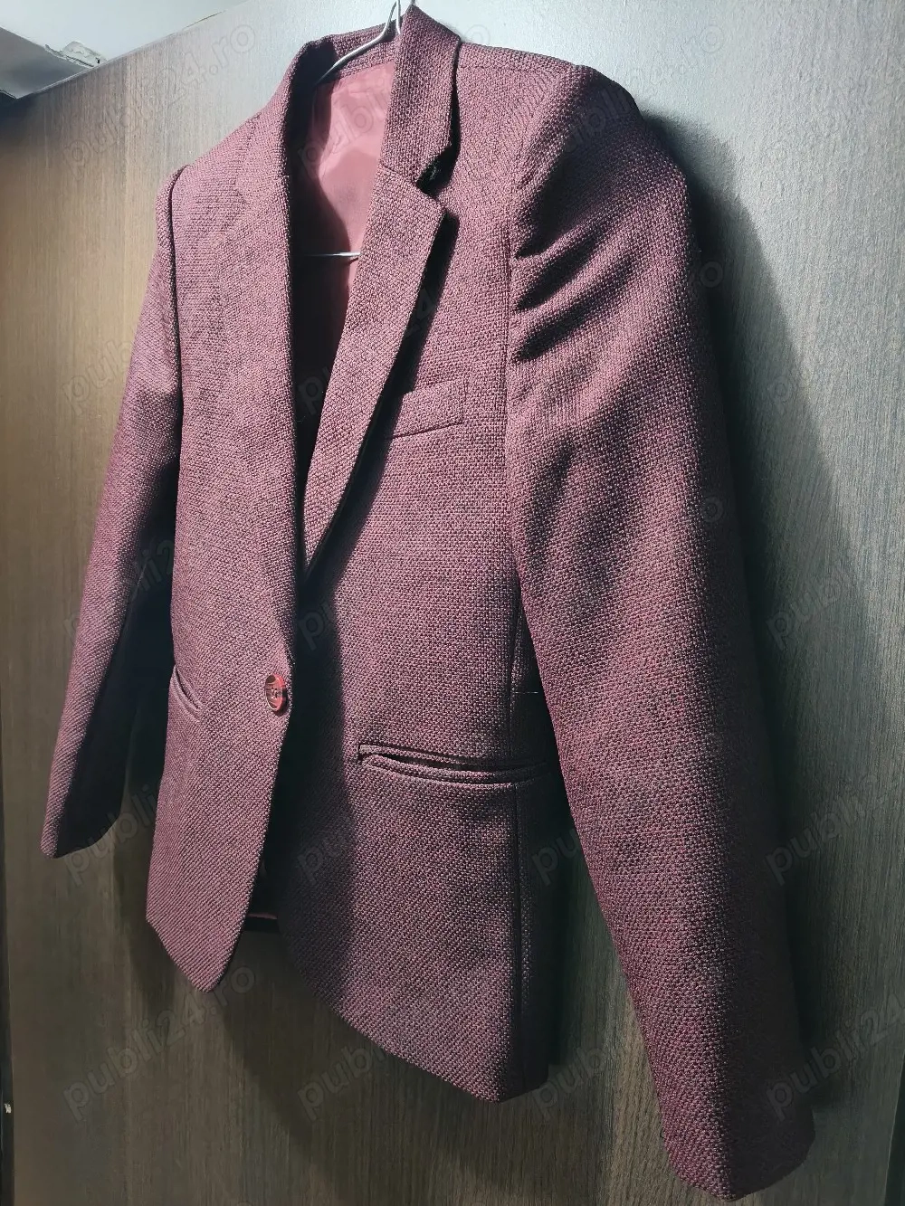 Sacou pentru un baiat de 7-8 ani