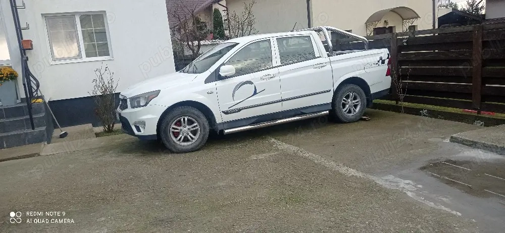 Masina 4 4. autoutilitara