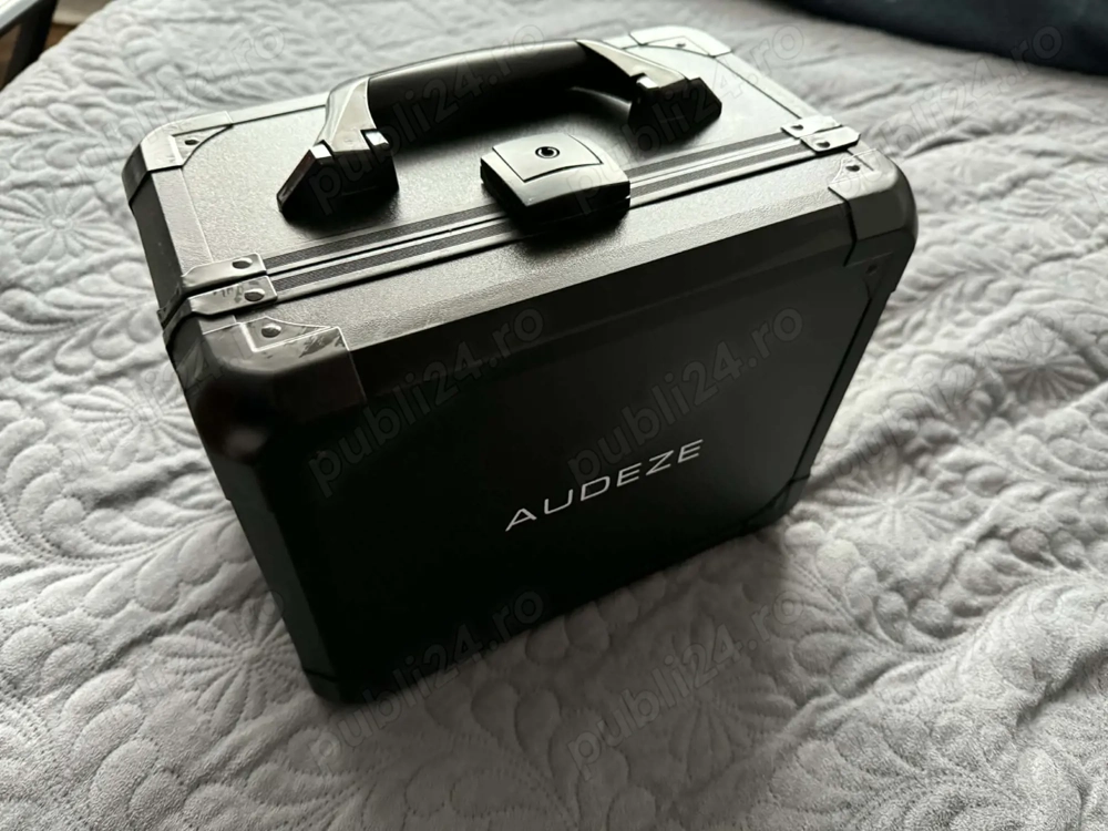 Vând căști Audeze LCD X, cablu balansat, earpads din piele, model 2025