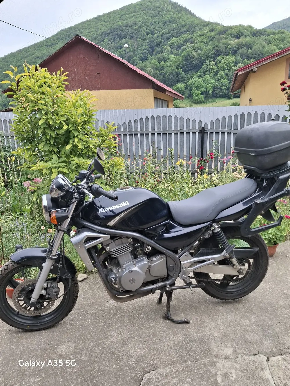 Motocicleta kavasaki 