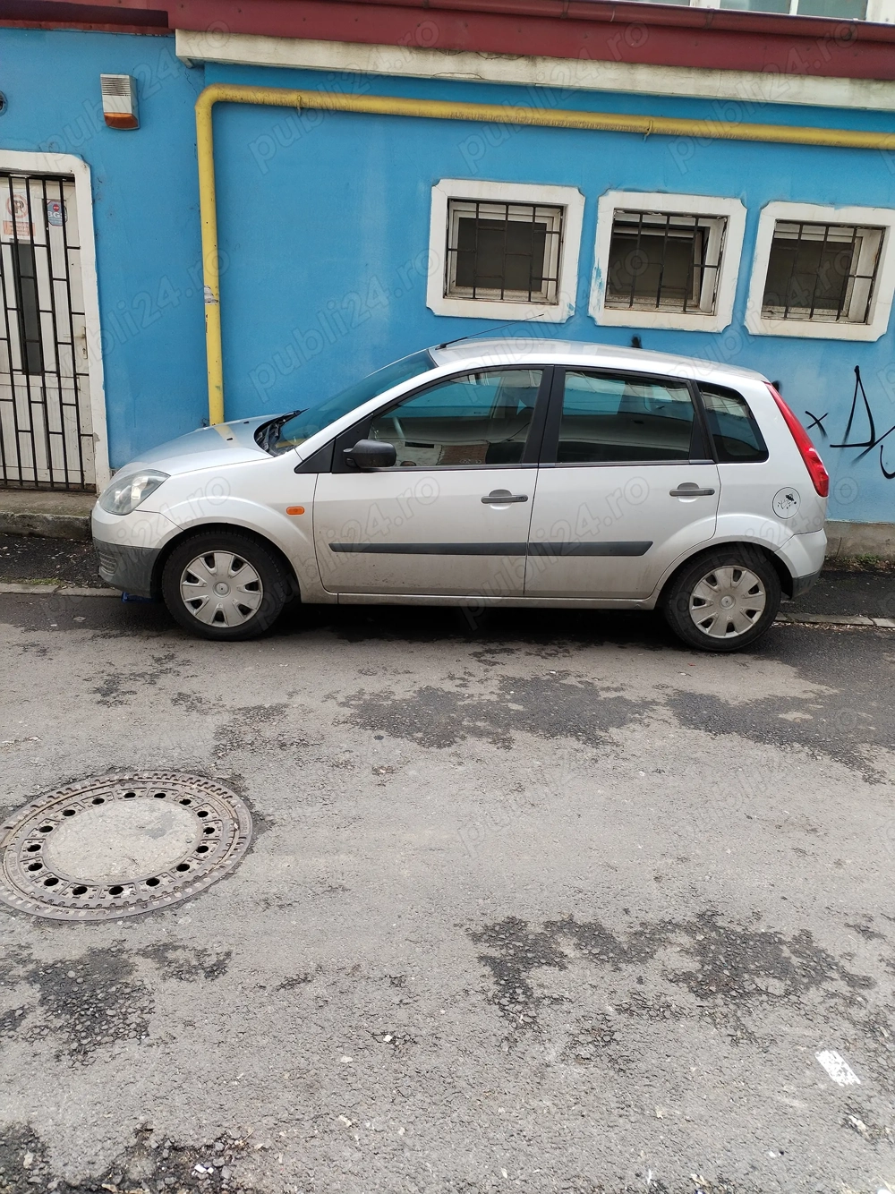 Vanzare masina functionala FORD FIESTA