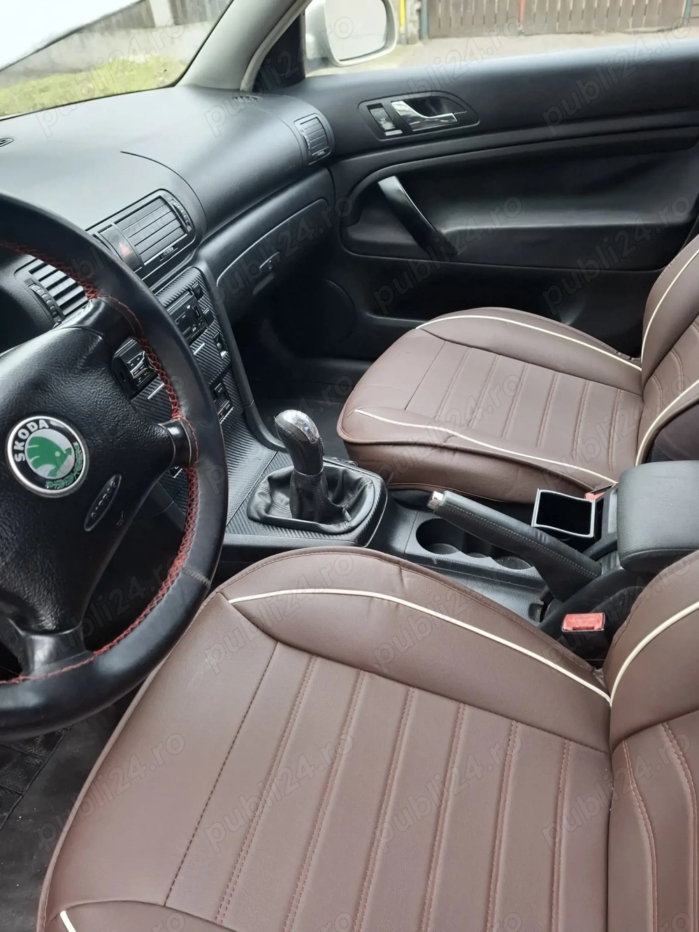 Vând scoda superb IMPECABILA