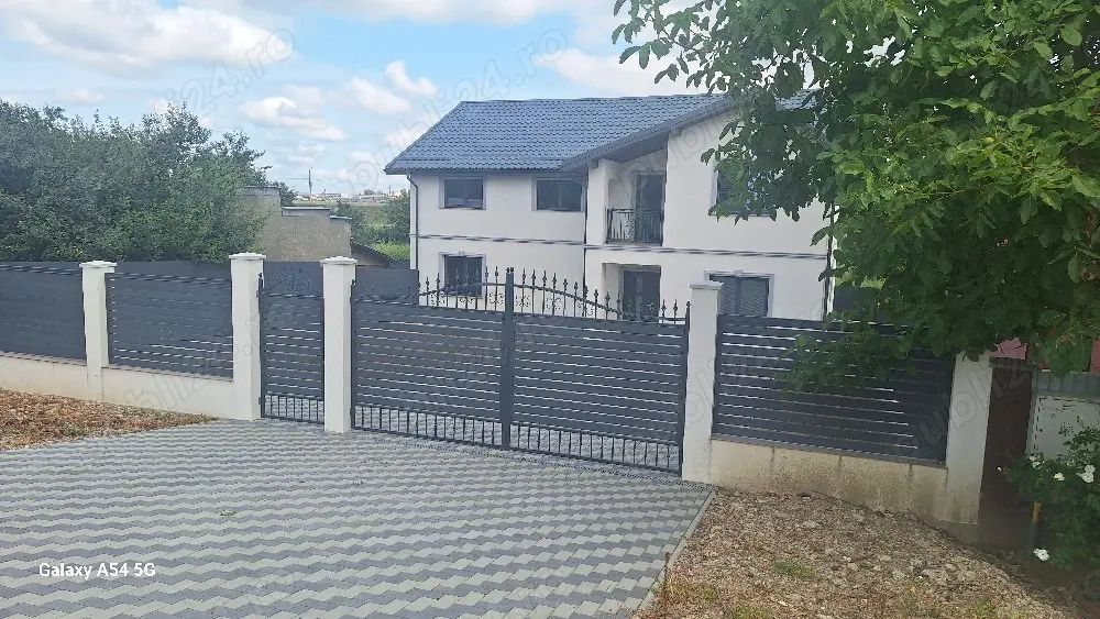 Vand Vila noua in Horia ,630 mp teren ,182.000 euro neg 